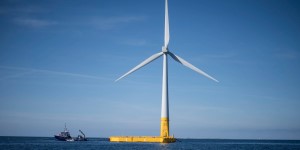 Standing offshore turbine title